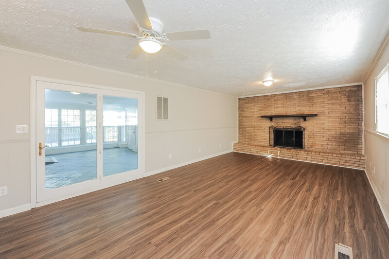 1,700/Mo, 4218 Almach Ave Conley, GA 30288 Family Room View