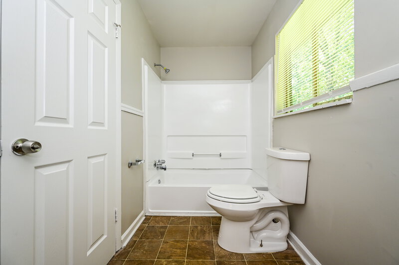 1,810/Mo, 2372 ROLLING ROCK Drive Conley, GA 30288 Bathroom View