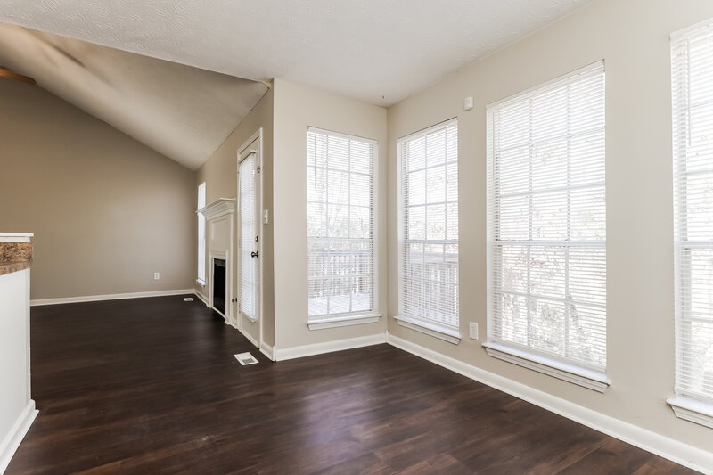 1,975/Mo, 1513 Melody Ridge Court Conyers, GA 30012 Living Room View