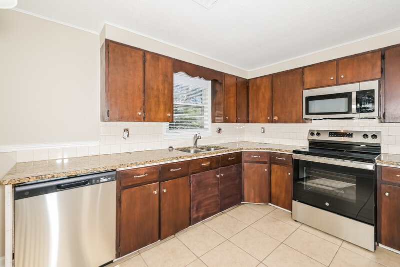 1,410/Mo, 1255 Redmon St Conyers, GA 30012 Kitchen View