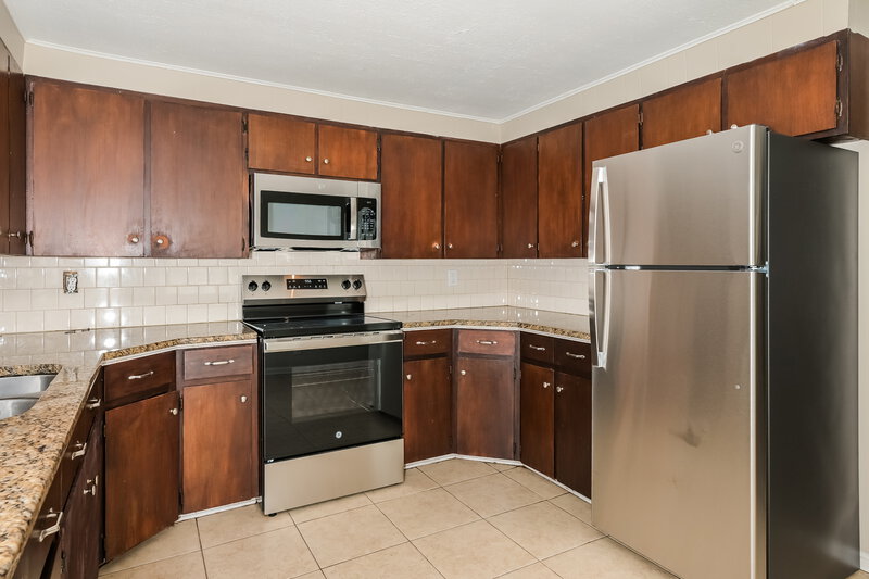 1,410/Mo, 1255 Redmon St Conyers, GA 30012 Kitchen View 2