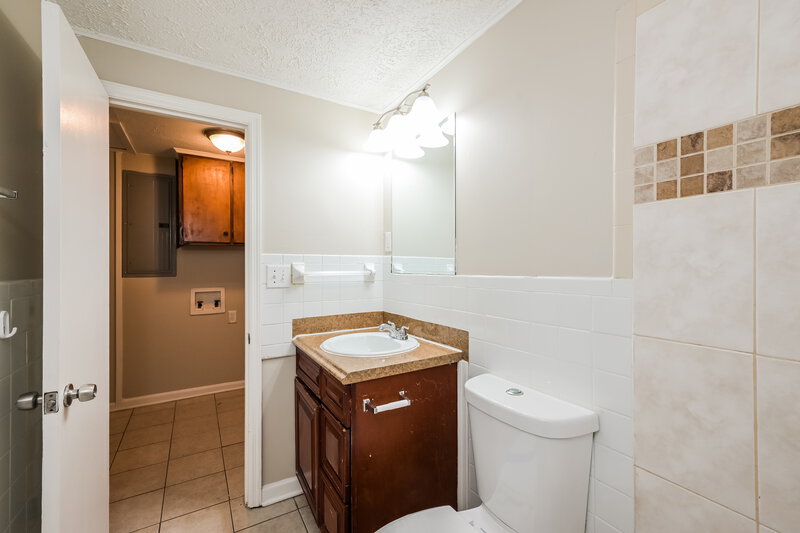 1,410/Mo, 1255 Redmon St Conyers, GA 30012 Bathroom View