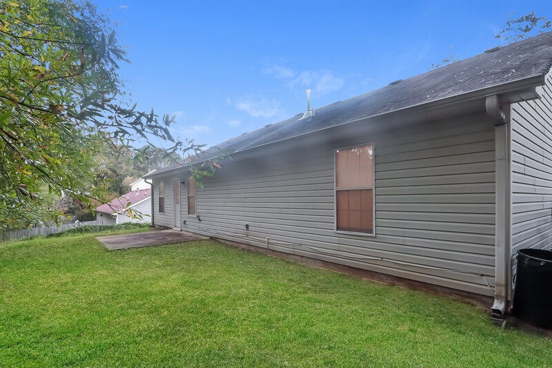 1,700/Mo, 1495 Chelsea Downs Dr NE Conyers, GA 30013 Rear View