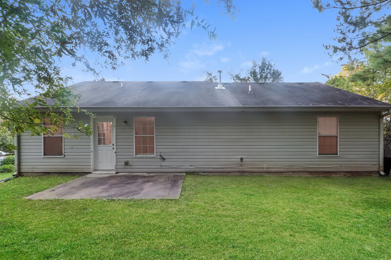 1,700/Mo, 1495 Chelsea Downs Dr NE Conyers, GA 30013 Rear View 4