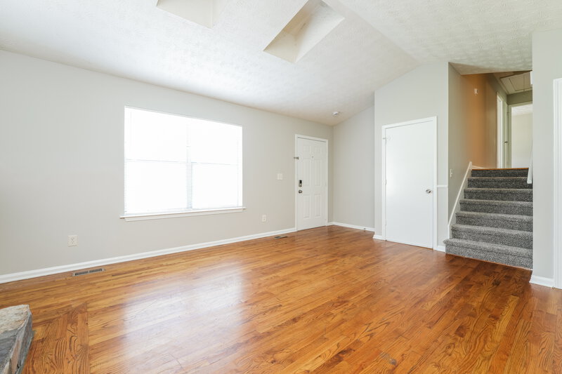 1,755/Mo, 1566 Cherry Hill Rd SW Conyers, GA 30094 Living Room View 2