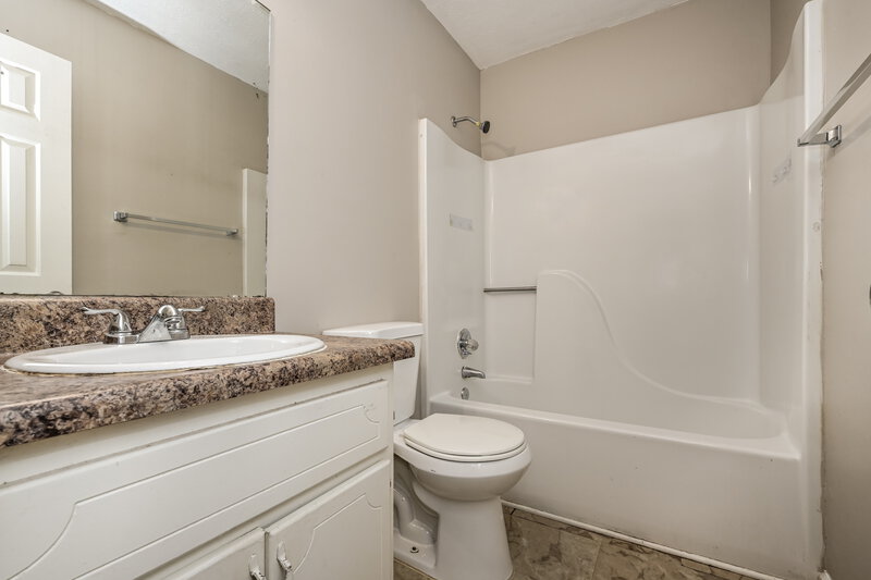 1,935/Mo, 1589 Cherry Hill Ln SW Conyers, GA 30094 Main Bathroom View