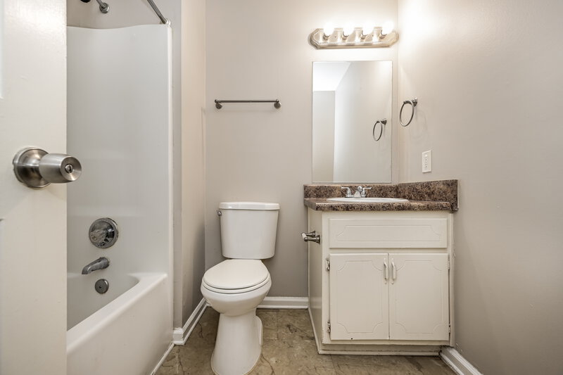 1,935/Mo, 1589 Cherry Hill Ln SW Conyers, GA 30094 Bathroom View