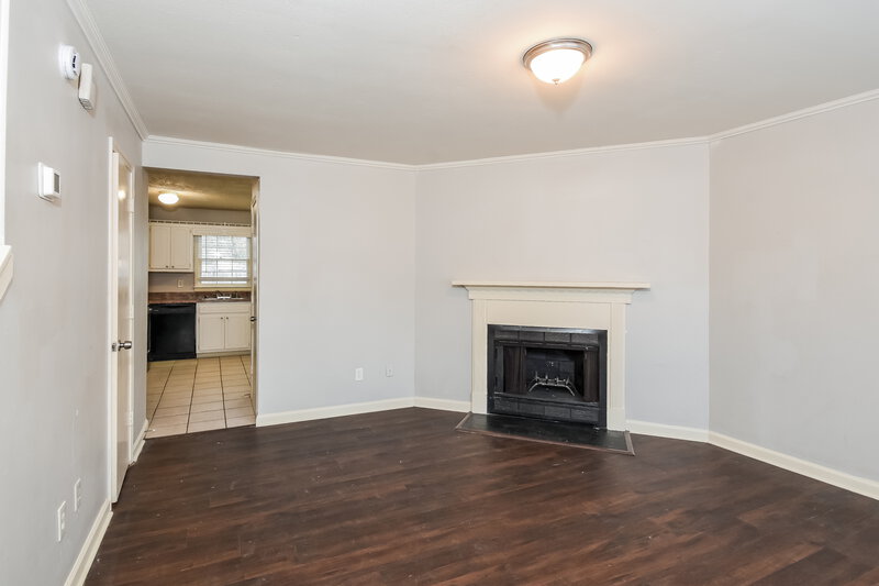 1,495/Mo, 1651 Winchester Way Conyers, GA 30013 Living Room View 2