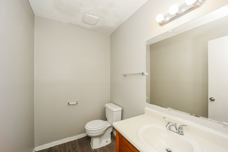 1,395/Mo, 2130 Country Walk Unit A Conyers, GA 30013 Bathroom View 2