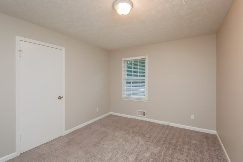 1,815/Mo, 990 Woodbridge Dr NE Conyers, GA 30012 Misc View 13