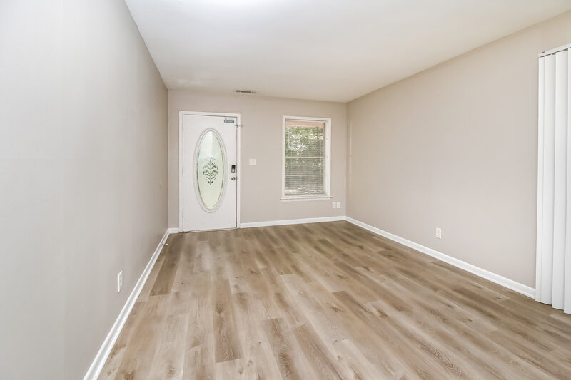 1,395/Mo, 5141 Hillside Dr Covington, GA 30014 Dining Room View