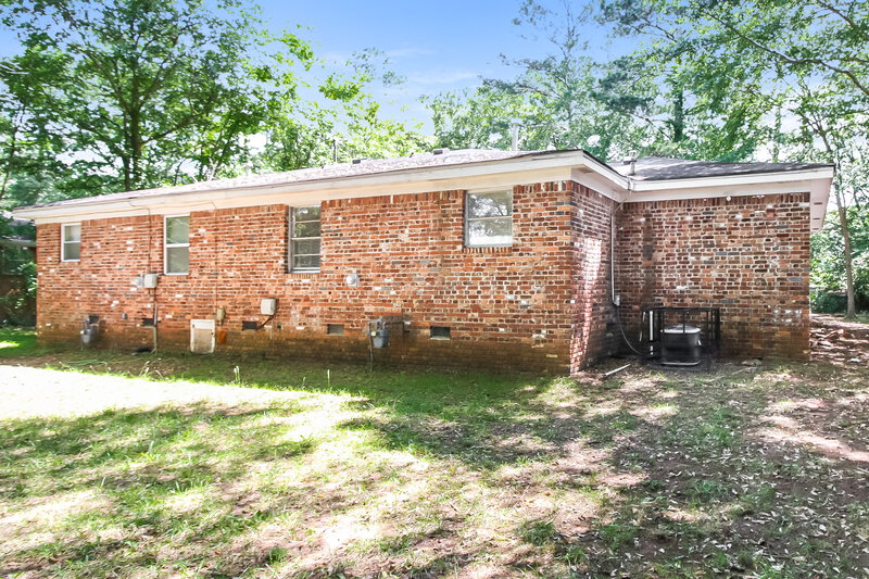 1,395/Mo, 5141 Hillside Dr Covington, GA 30014 Rear View