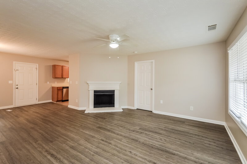 2,460/Mo, 8224 Sterling Ln Covington, GA 30014 Living Room View