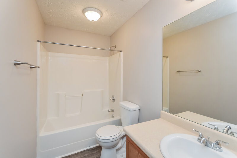 2,460/Mo, 8224 Sterling Ln Covington, GA 30014 Bathroom View