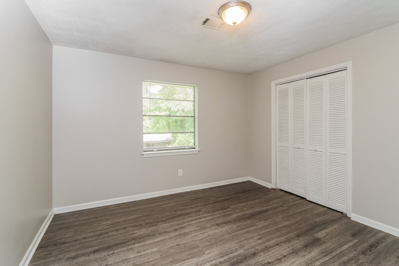 1,365/Mo, 9050A Spillers Dr SW Covington, GA 30014 Main Bedroom View