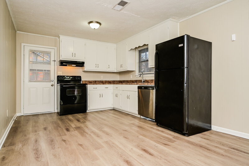 1,225/Mo, 9050B Spillers Dr SW Covington, GA 30014 Misc View 5