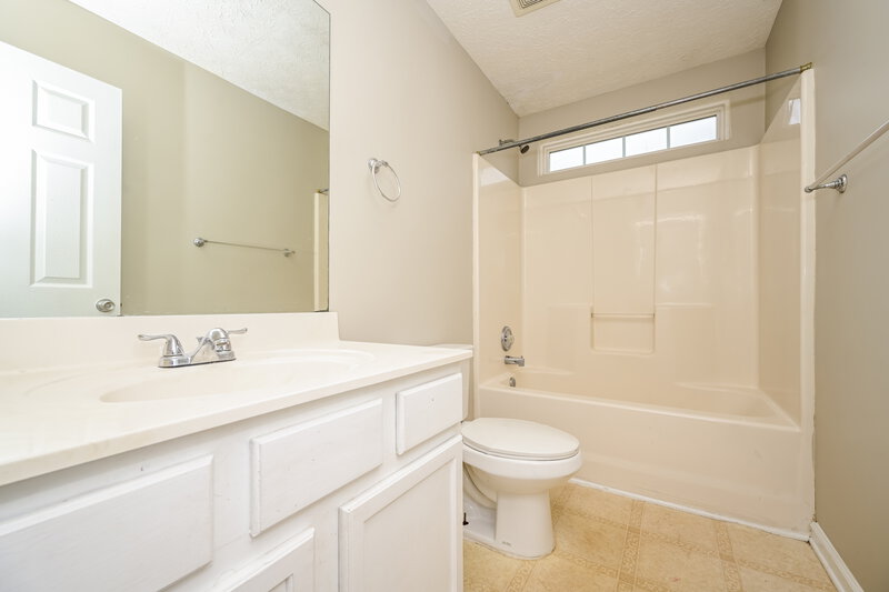 1,740/Mo, 145 Meadowridge Dr Covington, GA 30016 Bathroom View