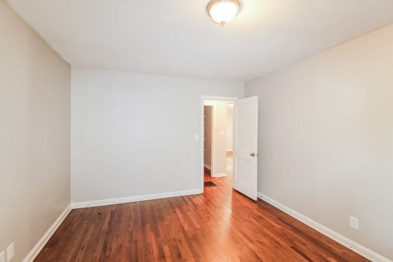 1,660/Mo, 1352 PEACHCREST Drive Decatur, GA 30032 Bedroom View 2