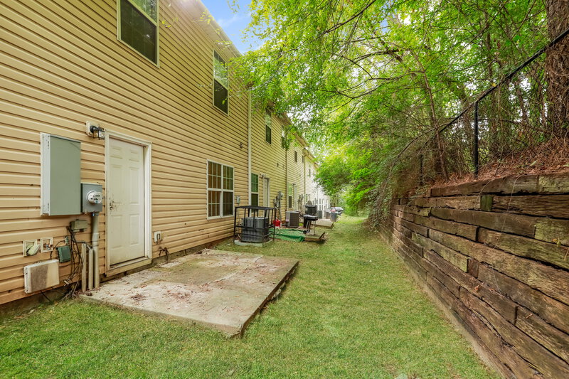 1,500/Mo, 1551 EASTERN SUNRISE Decatur, GA 30034 Rear View 2
