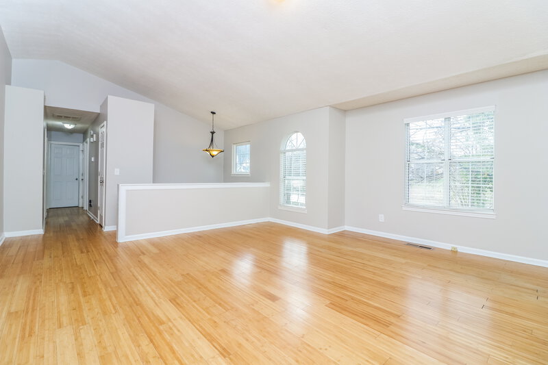 0/Mo, 523 White Pines Drive Dallas, GA 30157 Living Room View 4