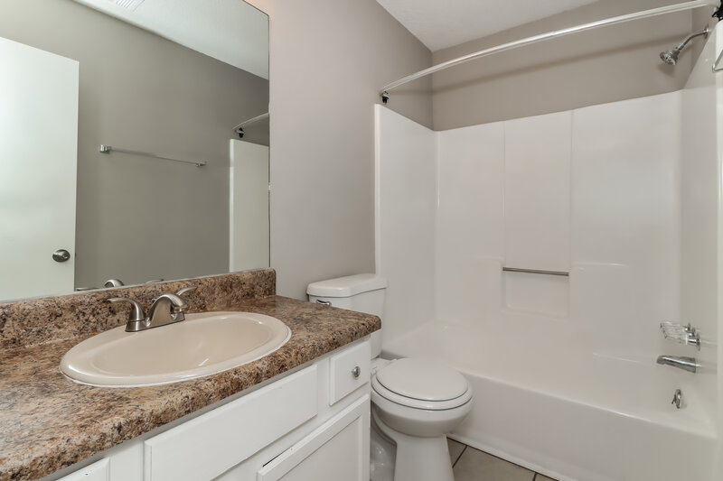 1,480/Mo, 216 Windmill Dr Dallas, GA 30132 Main Bathroom View