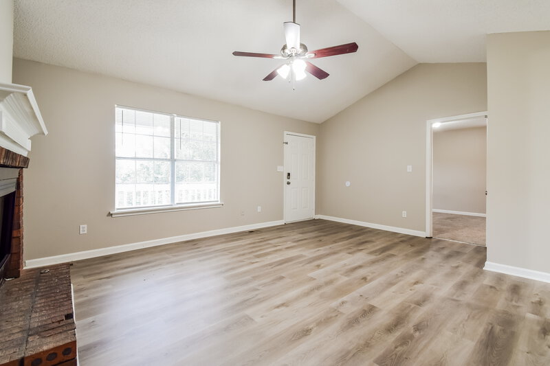 1,855/Mo, 23 Park Ave W Dallas, GA 30157 Living Room View 2