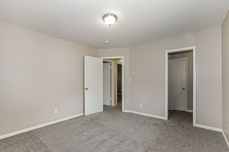 0/Mo, 1762 GRETNA GREEN Way Decatur, GA 30035 Main Bedroom View 2