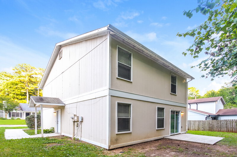 1,860/Mo, 1985 GLENWOOD DOWNS Drive Decatur, GA 30035 Rear View