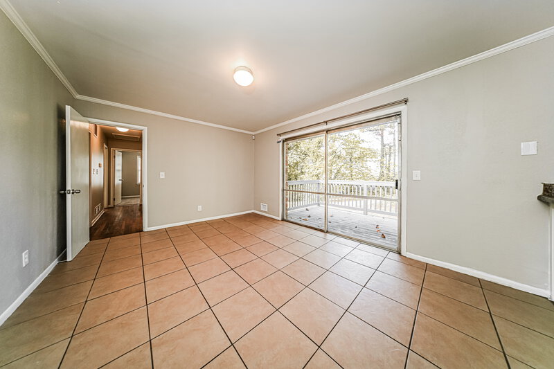 1,520/Mo, 2107 HILTON Drive Decatur, GA 30035 Dining Room View