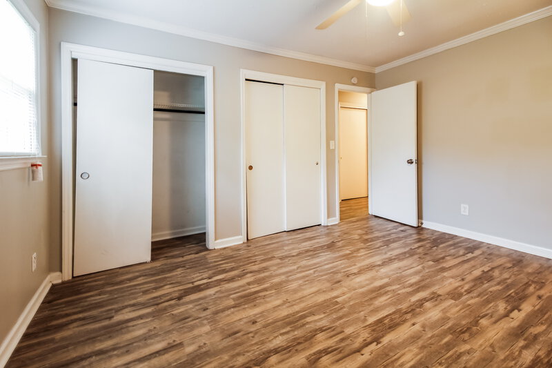 1,950/Mo, 2297 CLIFTON SPRINGS MNR Decatur, GA 30034 Main Bedroom View