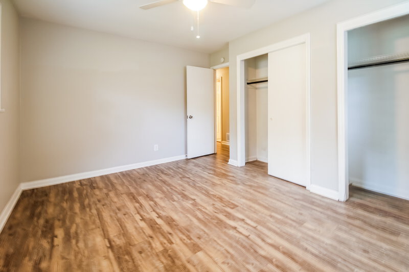 1,950/Mo, 2297 CLIFTON SPRINGS MNR Decatur, GA 30034 Main Bedroom View 3