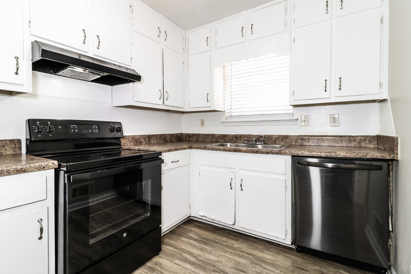 2,035/Mo, 2622 CANDLER WOODS Way Decatur, GA 30032 Misc View 4