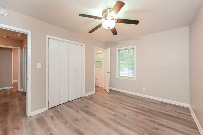 1,420/Mo, 3135 ROBIN Road Decatur, GA 30032 Main Bedroom View