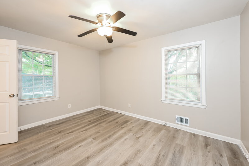 1,420/Mo, 3135 ROBIN Road Decatur, GA 30032 Main Bedroom View 2