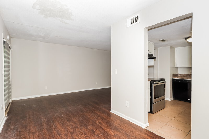 2,410/Mo, 3419 Cobbs Ferry Dr Decatur, GA 30032 Dining Room View 2