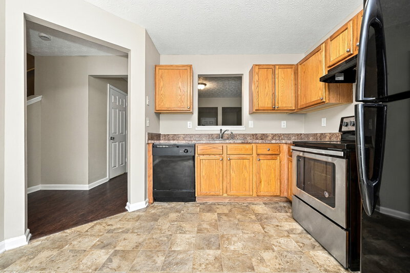 1,705/Mo, 3819 Waldrop Ln Decatur, GA 30034 Kitchen View