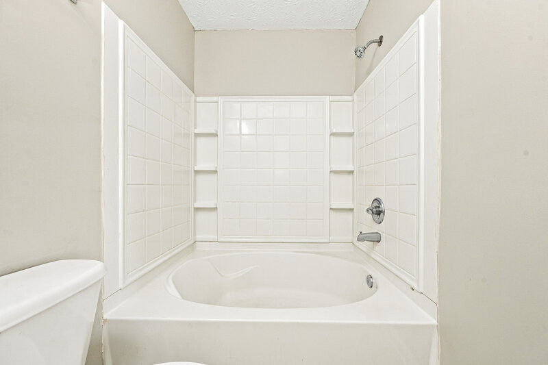 1,705/Mo, 3819 Waldrop Ln Decatur, GA 30034 Bathroom View 3