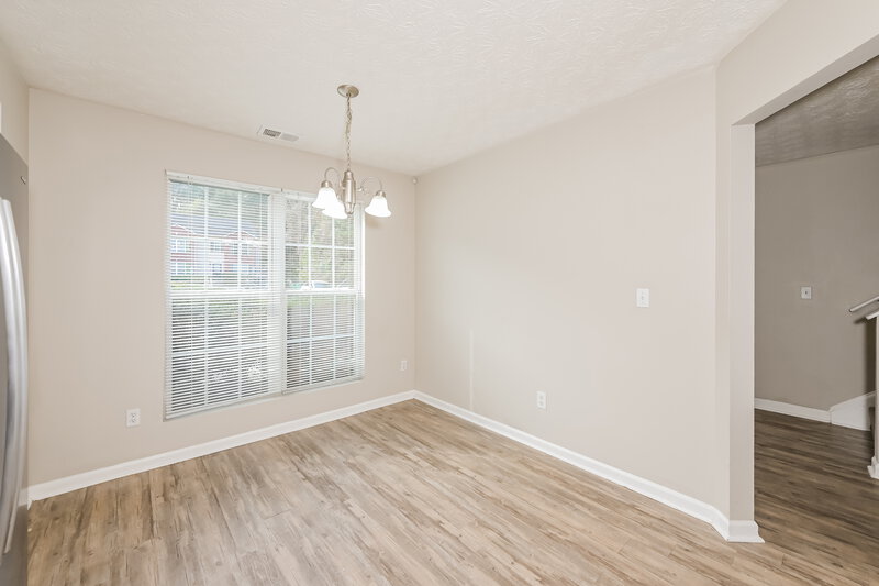 2,240/Mo, 3915 Waldrop Ln Decatur, GA 30034 Breakfast Nook View
