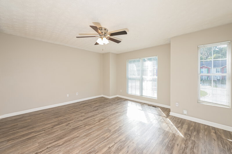 2,240/Mo, 3915 Waldrop Ln Decatur, GA 30034 Main Bedroom View 2