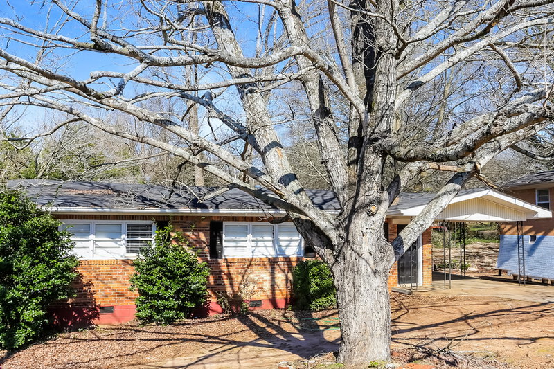 1,625/Mo, 4682 Glenwood Rd Decatur, GA 30035 External View