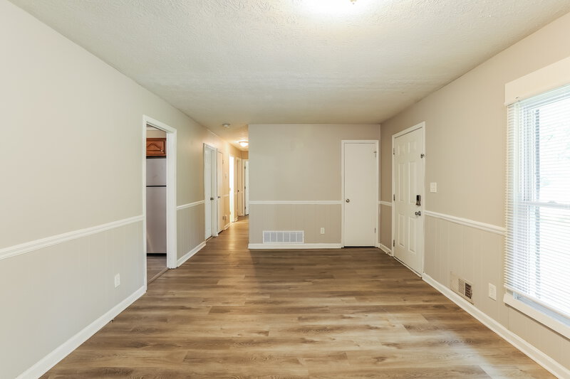 1,510/Mo, 1338 W Stoneybrook Dr Douglasville, GA 30134 Living Room View