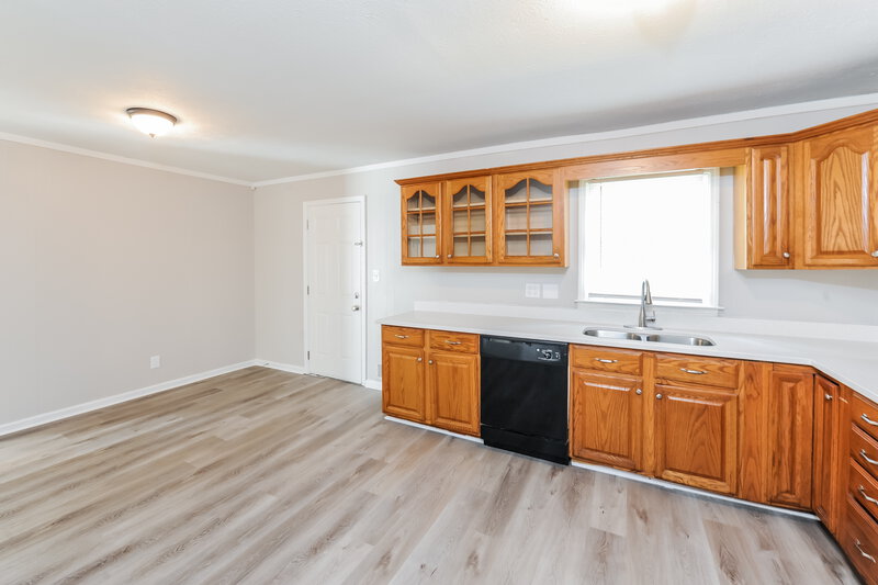 2,240/Mo, 1338 W Stoneybrook Dr Douglasville, GA 30134 Kitchen View 2