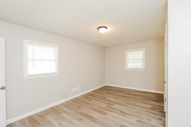 2,240/Mo, 1338 W Stoneybrook Dr Douglasville, GA 30134 Main Bedroom View