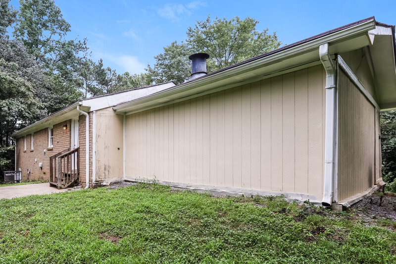 1,510/Mo, 1338 W Stoneybrook Dr Douglasville, GA 30134 Rear View