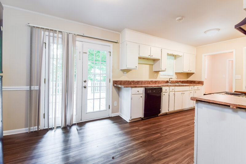 2,240/Mo, 2036 Terry Ln Douglasville, GA 30135 Kitchen View