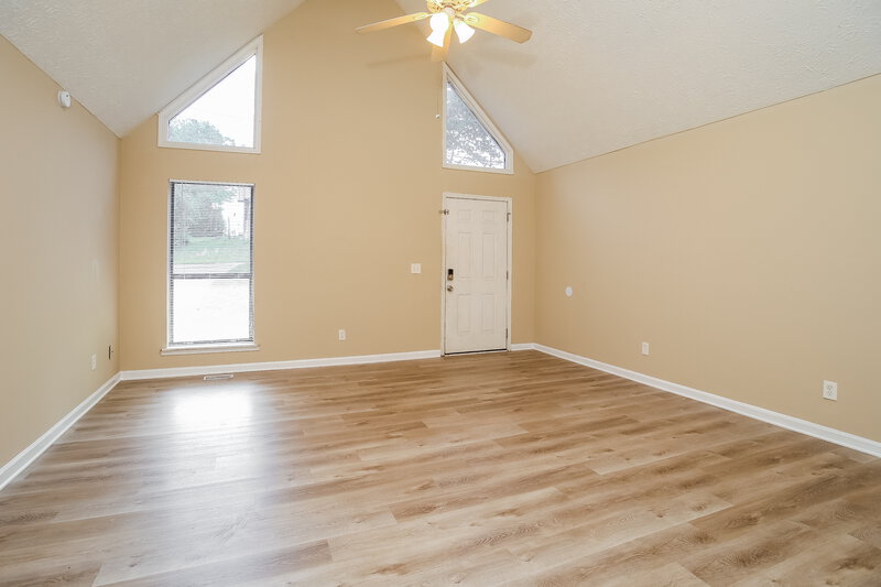 1,800/Mo, 2597 Carol Cir Douglasville, GA 30135 Living Room View