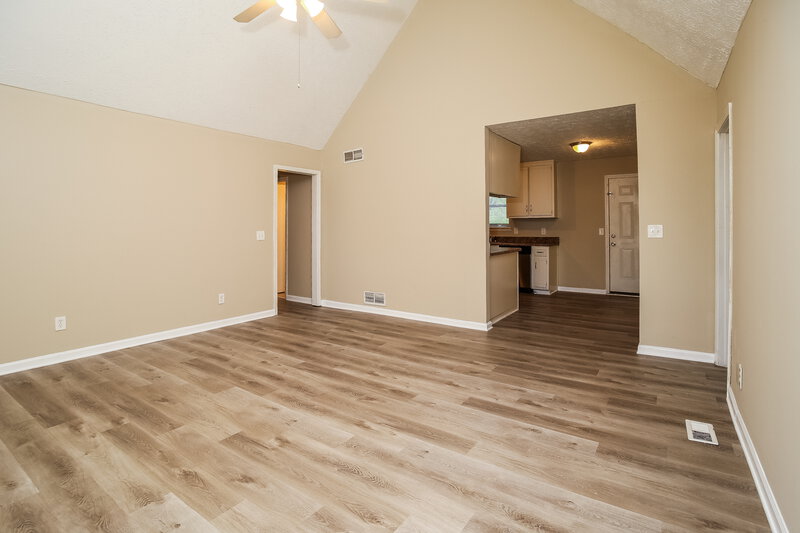 1,800/Mo, 2597 Carol Cir Douglasville, GA 30135 Living Room View 3