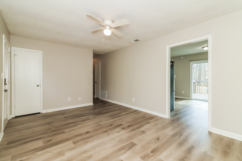 1,700/Mo, 2851 Britt Dr Douglasville, GA 30135 Living Room View 3