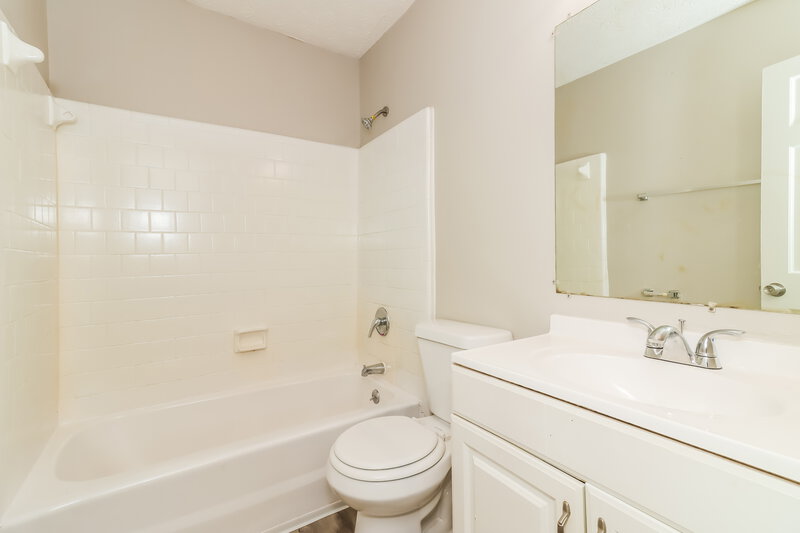 1,700/Mo, 2851 Britt Dr Douglasville, GA 30135 Bathroom View