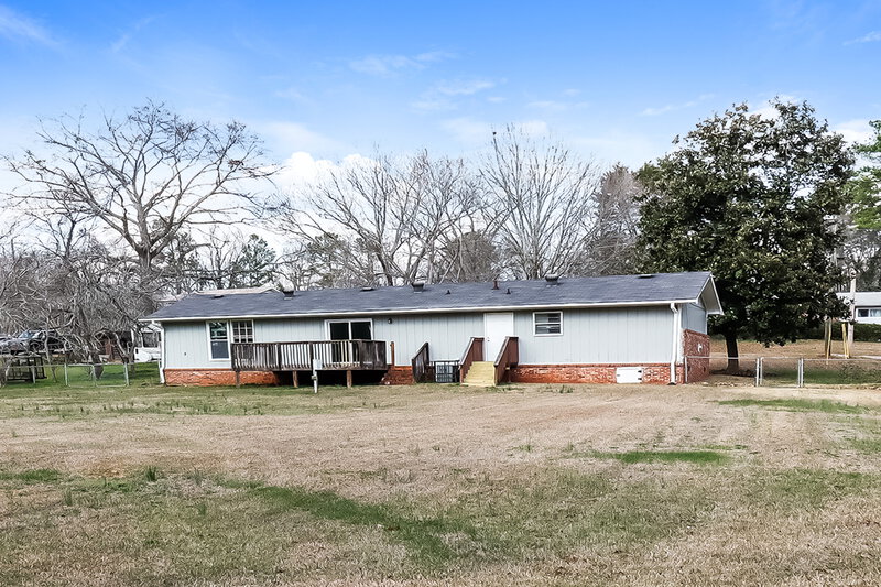 1,700/Mo, 2851 Britt Dr Douglasville, GA 30135 Rear View 2